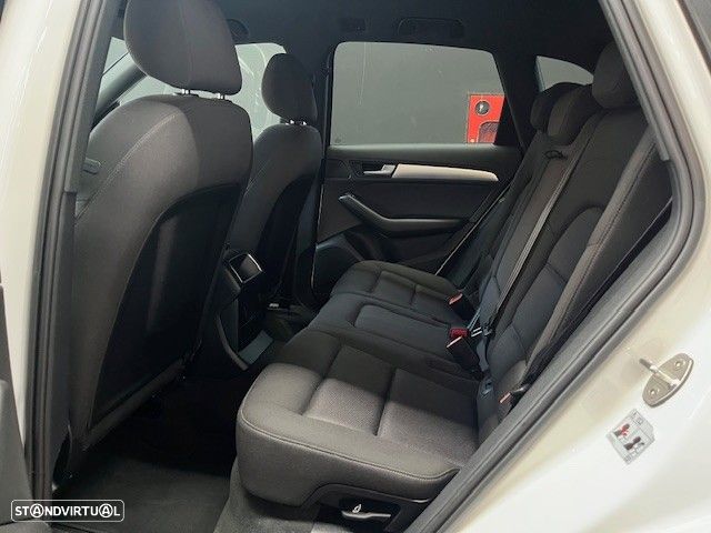 Audi Q5 2.0 TDi quattro S-line S-tronic - 11