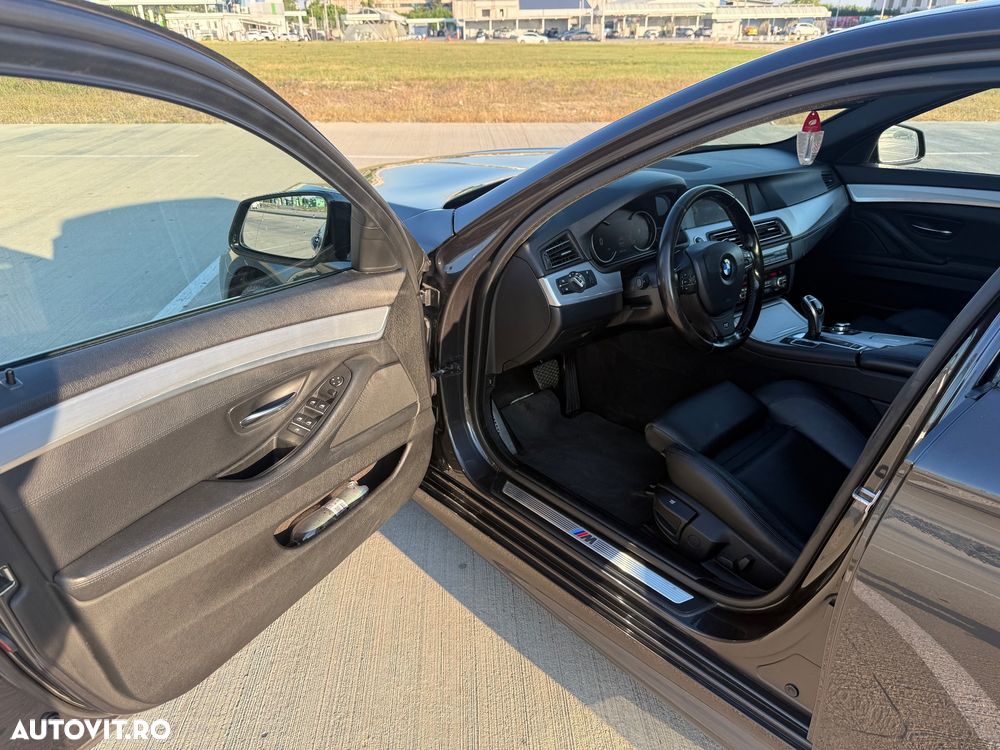 BMW Seria 5 520d - 14