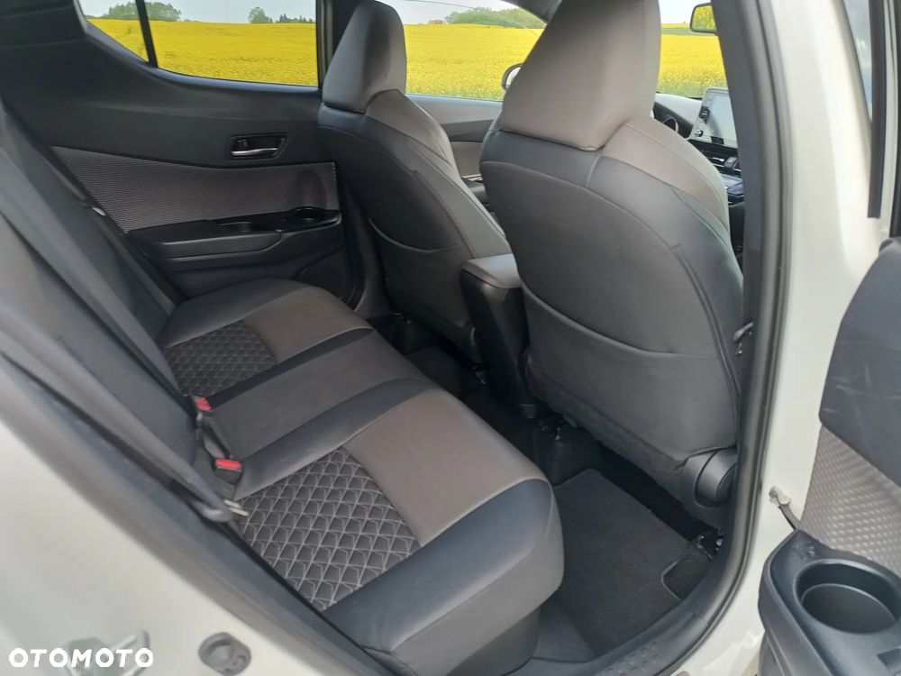 Toyota C-HR - 13