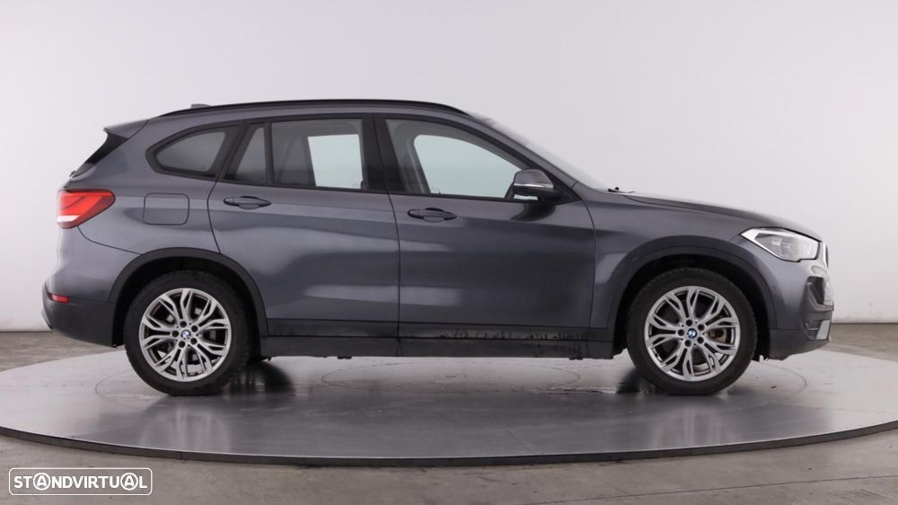 BMW X1 25 e xDrive — fotografia 8