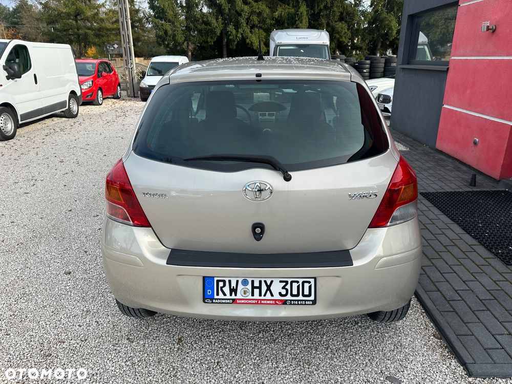 Toyota Yaris 1.33 VVT-i Sol - 16