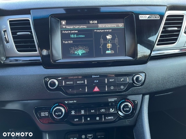 Kia Niro 1.6 GDI Hybrid L Business Line - 26