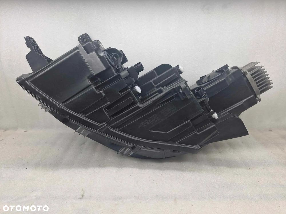 MG HS EHS LAMPA PRAWA PRZÓD 11434082 - 12