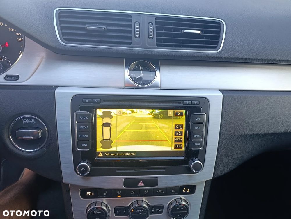 Volkswagen Passat 1.4 TSI Highline DSG - 17