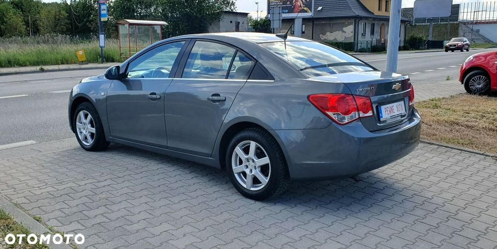 Chevrolet Cruze - 3