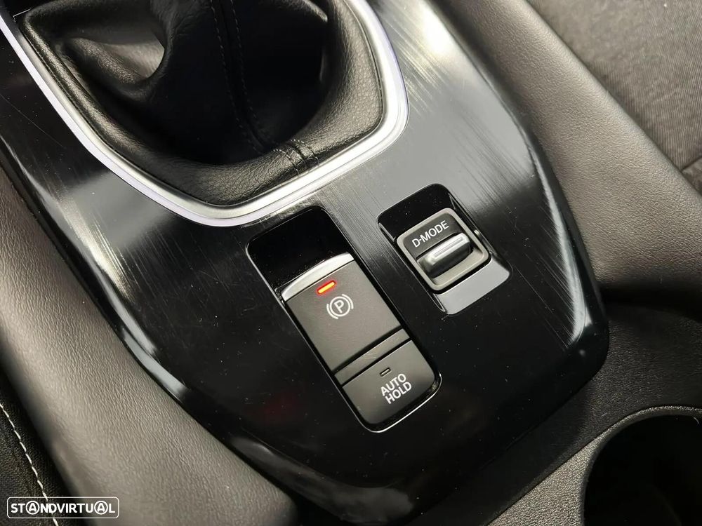 Nissan Qashqai 1.3 DIG-T MHEV Premiere Edition - 32