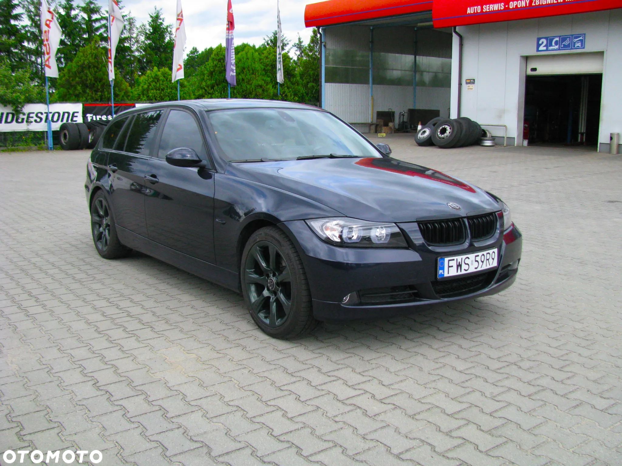 BMW Seria 3 320i Touring - 1