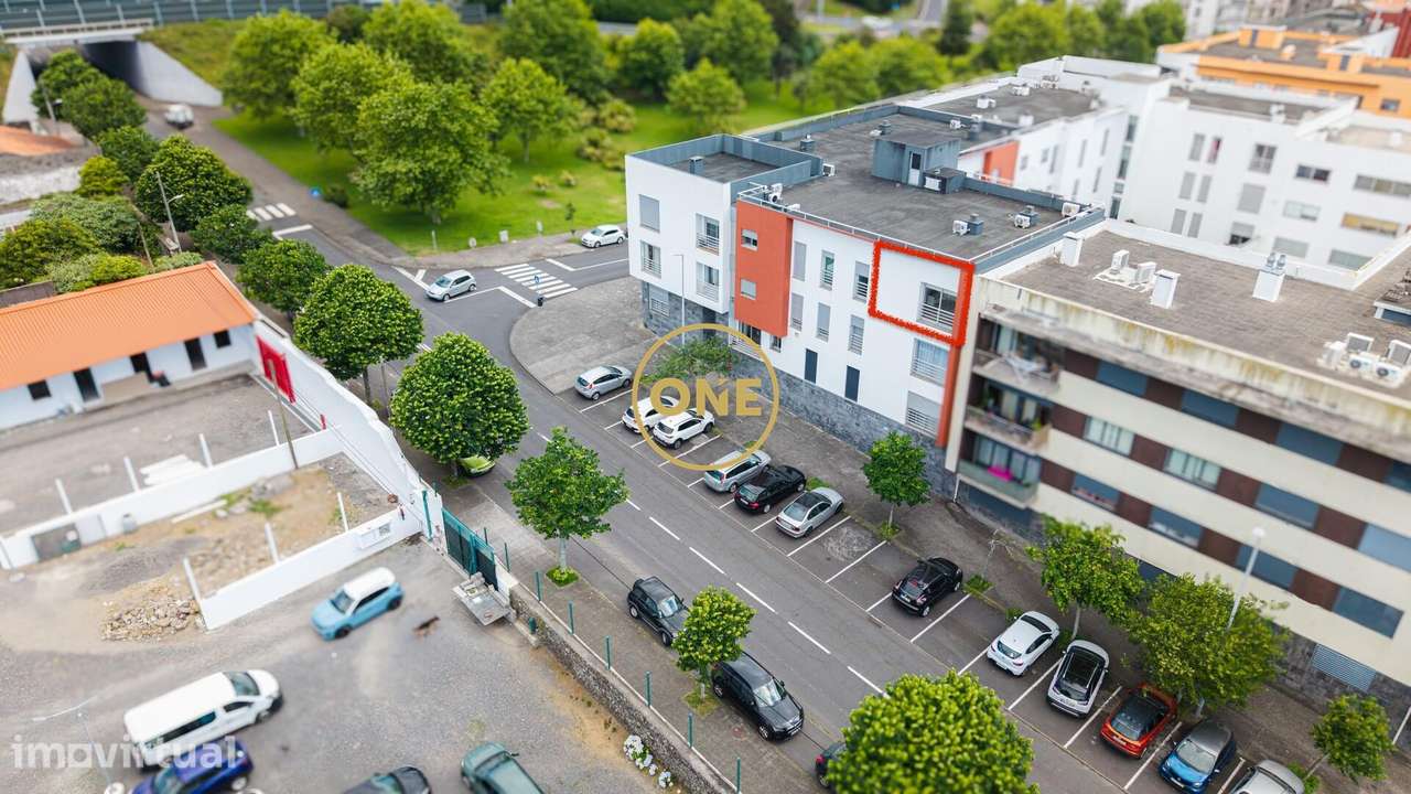 T2 Renovado com Licença AL | Vista Mar e Serra | Paim - Grande imagem: 2/20