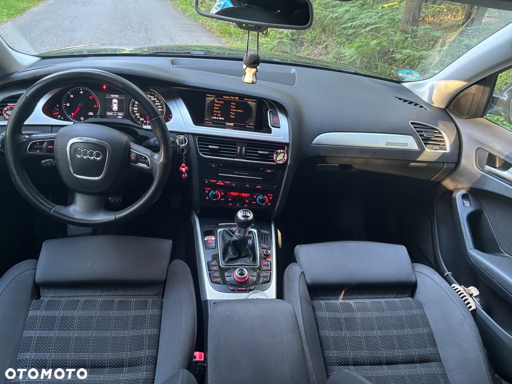 Audi A4 Avant 2.0 TDI DPF quattro - 6