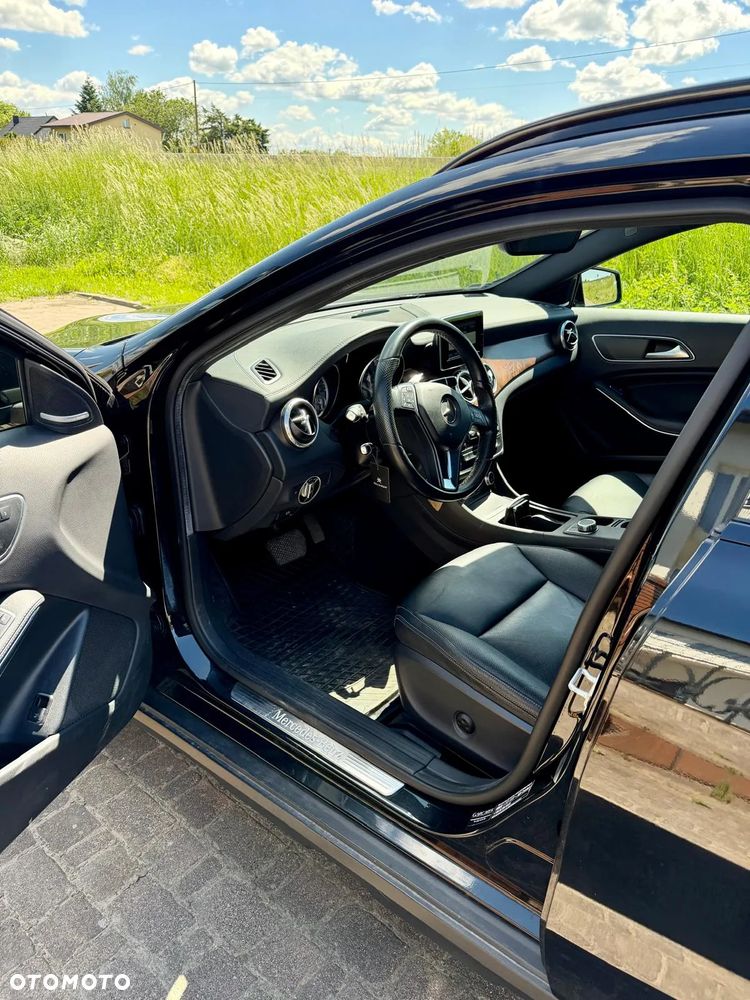 Mercedes-Benz GLA 250 4-Matic - 2