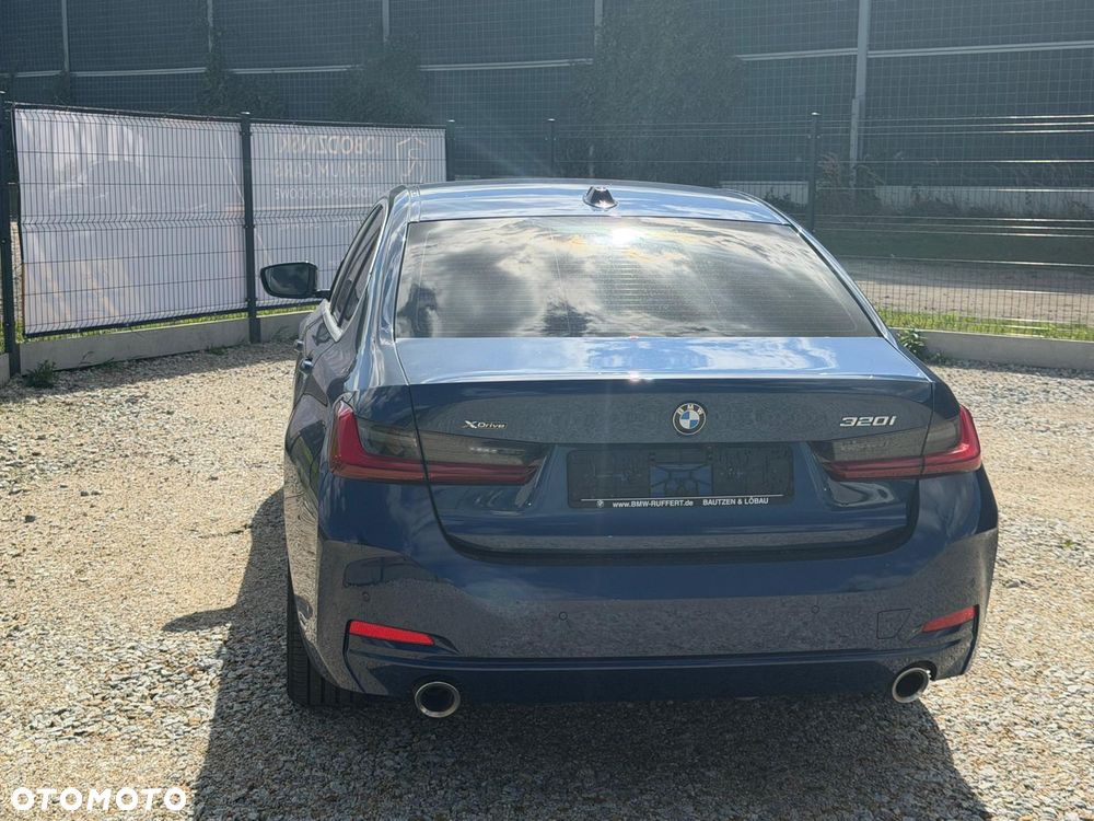 BMW Seria 3 320i GPF Luxury Line Purity sport - 9