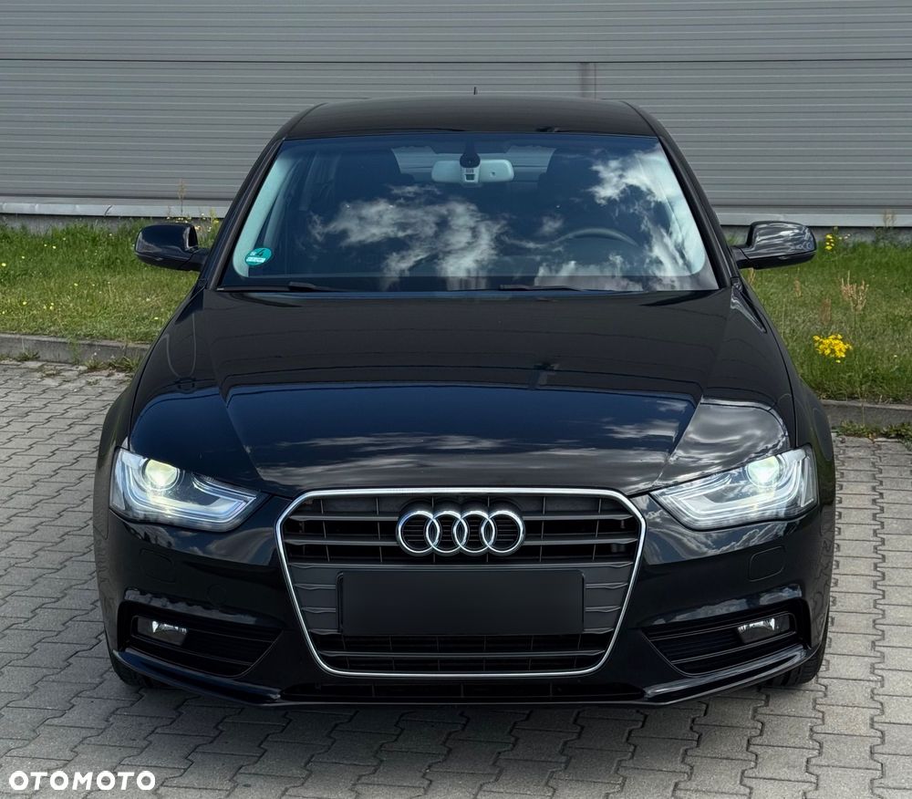 Audi A4 Limousine - 20