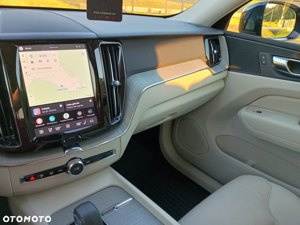 Volvo XC 60 - 4