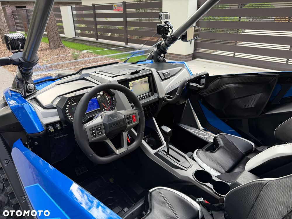 Polaris RZR - 8