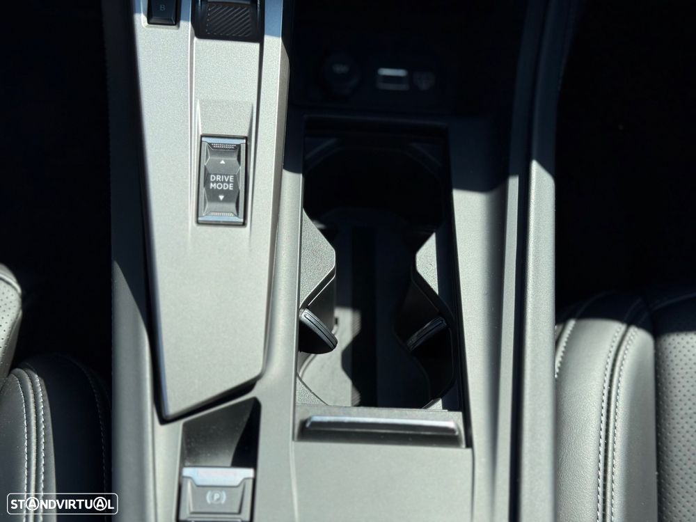 Peugeot 308 SW 180 e-EAT8 GT - 30