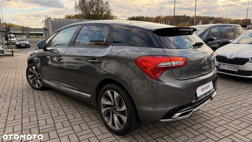 Citroën DS5 HDi 165 SportChic - 2