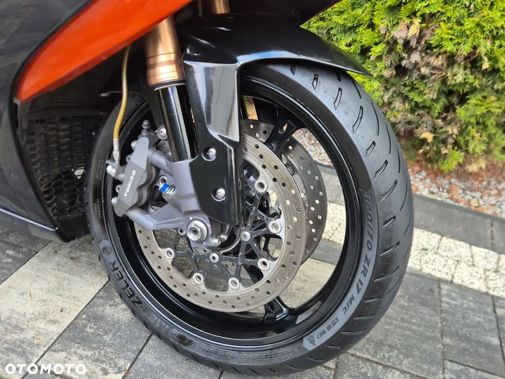 Suzuki GSX-R - 14