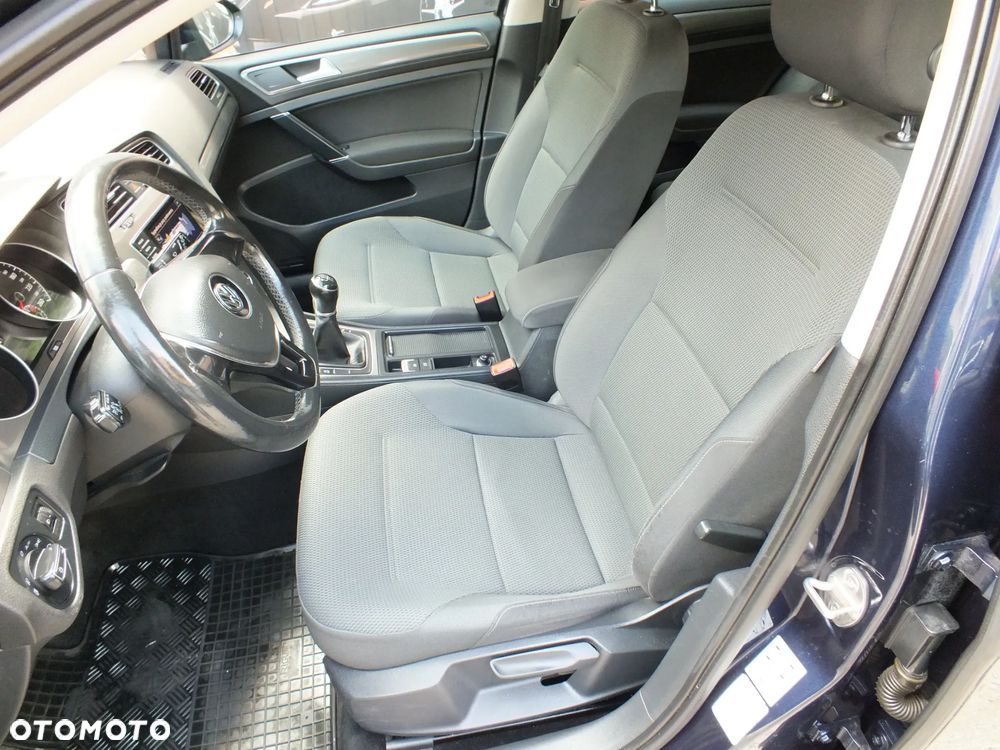 Volkswagen Golf VII 1.6 TDI BMT Comfortline - 10