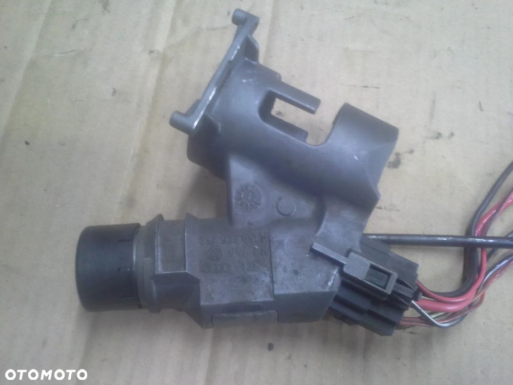 Volkswagen Caddy II 1.9 SDi zestaw startowy komputer 0281010007  038906013AN - 7