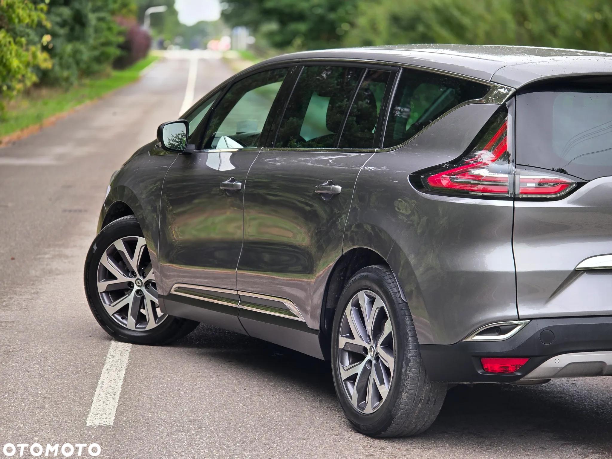 Renault Espace 1.6 dCi Energy Initiale Paris EDC 7os - 39