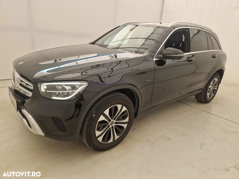 Mercedes-Benz GLC - 1