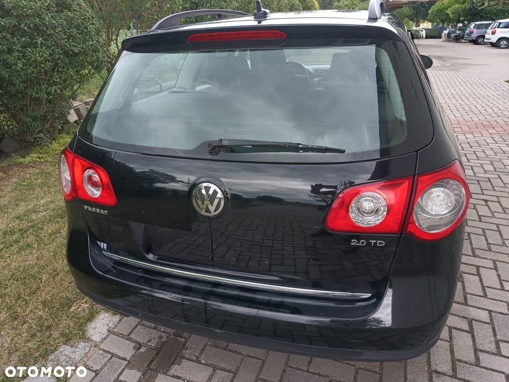 Volkswagen Passat - 2