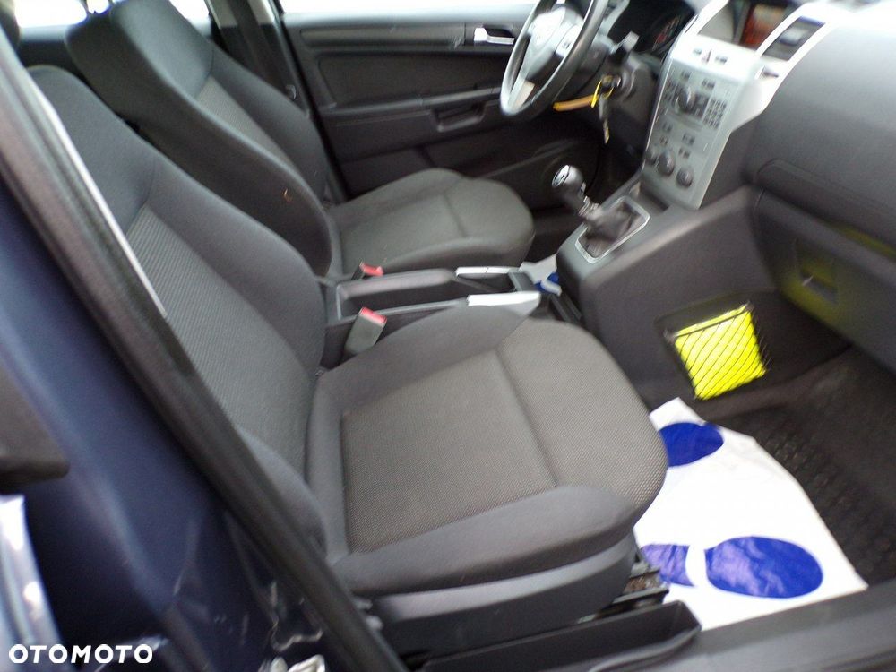 Opel Zafira - 21