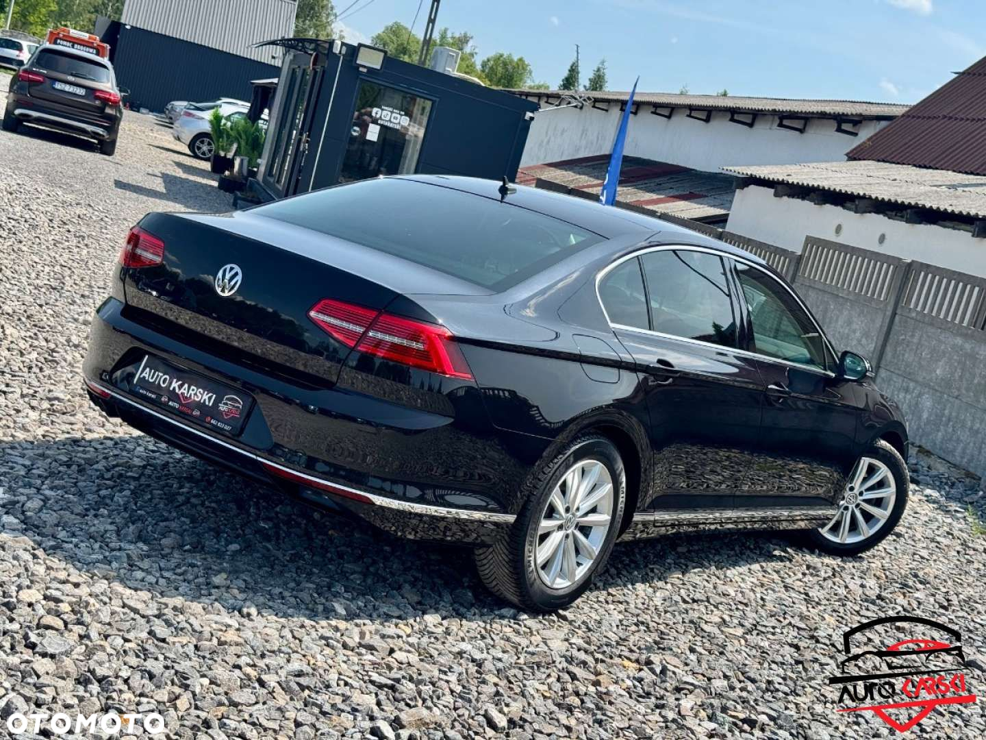 Volkswagen Passat - 4