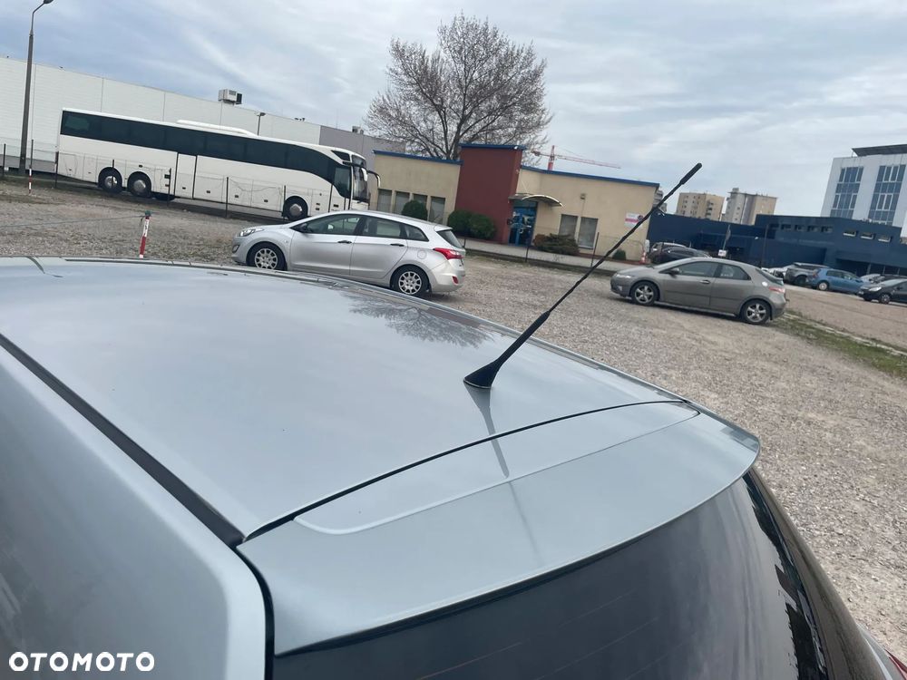 Toyota Auris 2.0 D-4D - 14