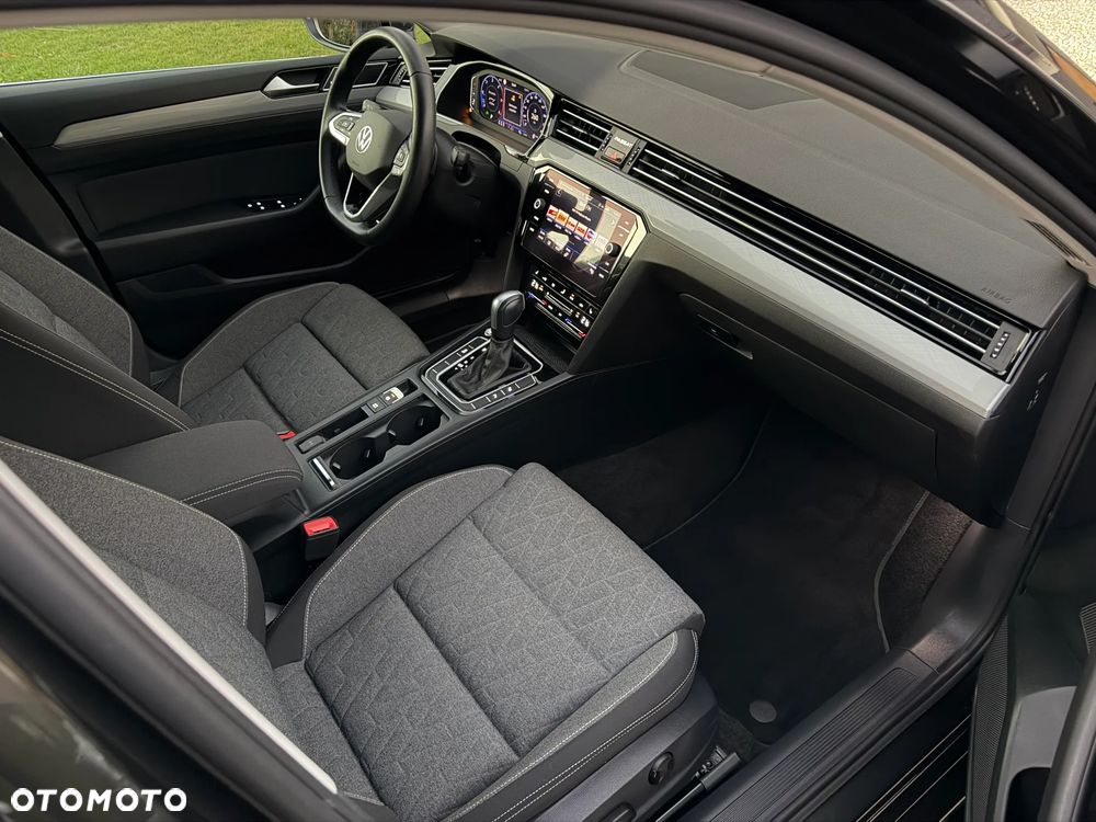 Volkswagen Passat Variant 2.0 TDI EVO Business DSG - 10