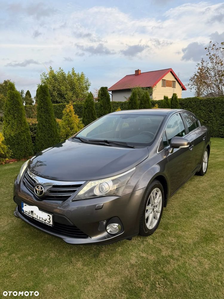 Toyota Avensis - 10