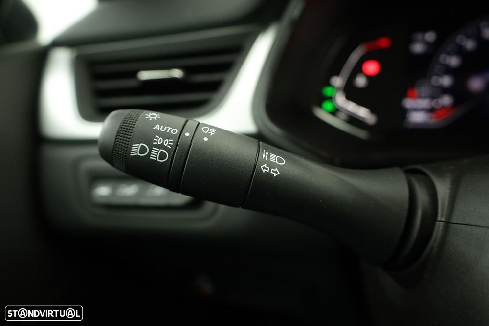 Renault Captur 1.0 TCe Techno Bi-Fuel - 16