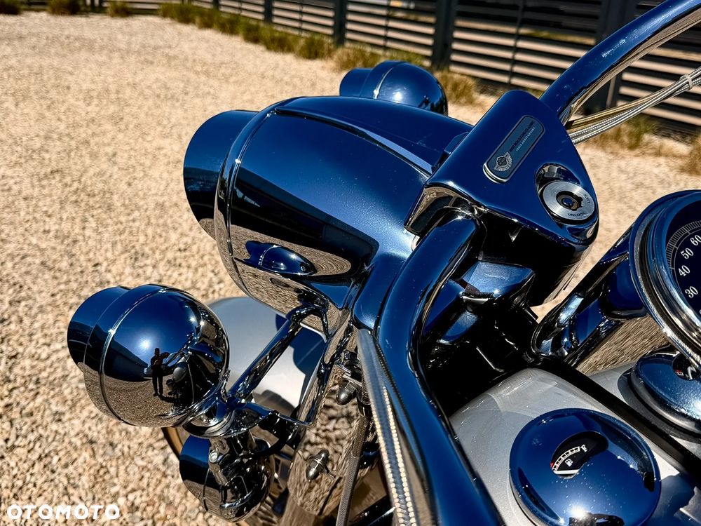 Harley-Davidson Touring Road King - 8