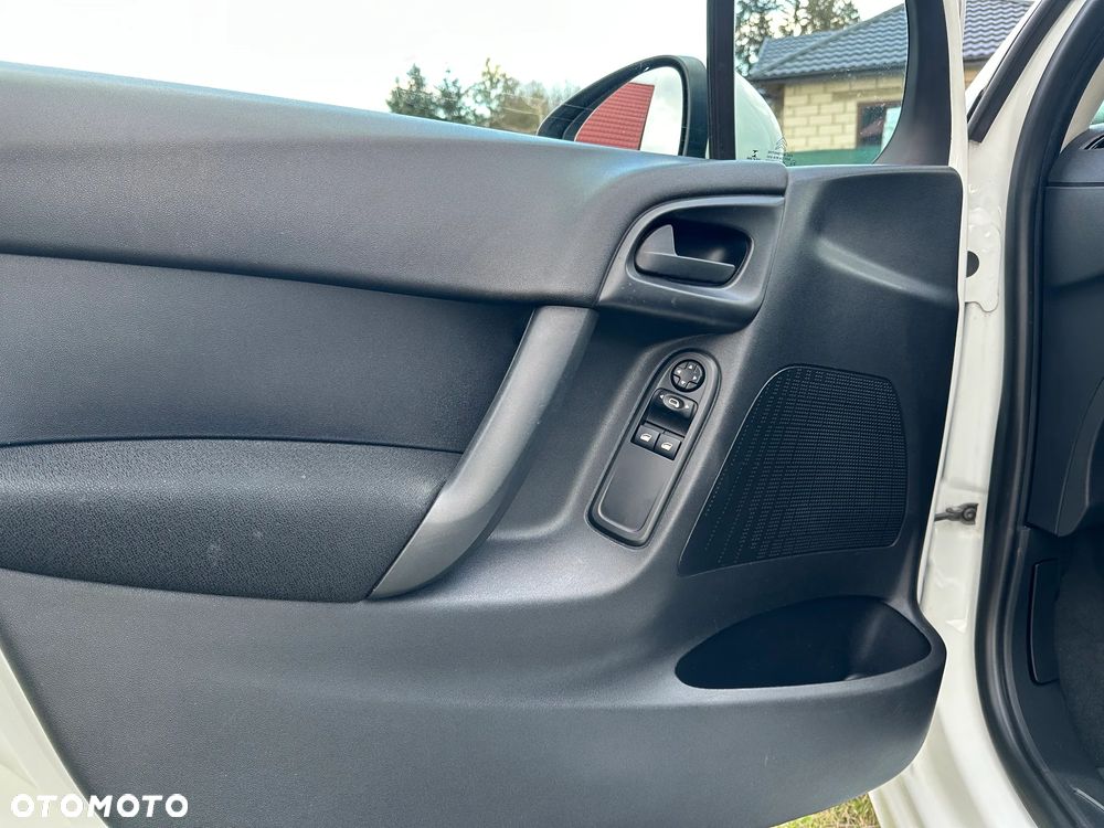 Citroën C3 Pure Tech (VTi) 68 Attraction - 17