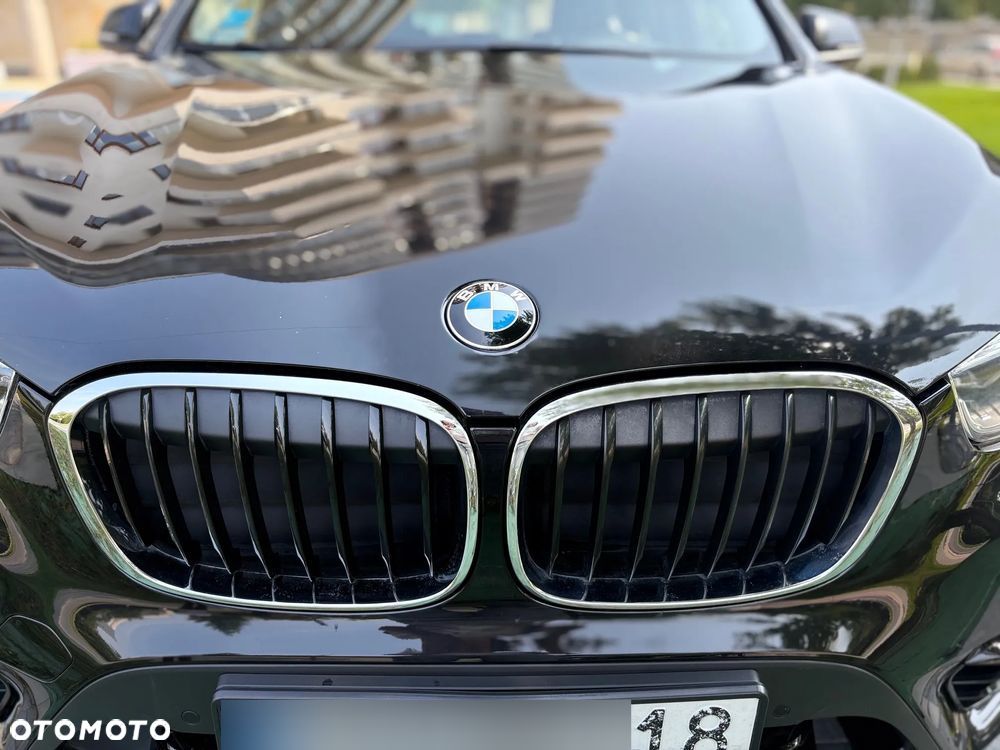 BMW X1 xDrive20i Sport Line - 6