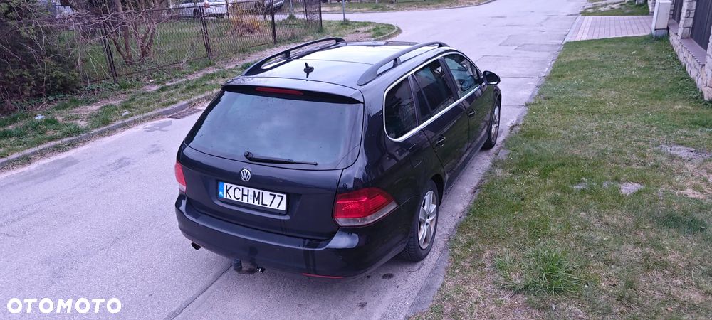 Volkswagen Golf 1.6 TDI DPF Highline - 21