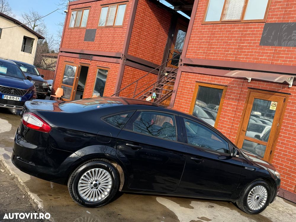 Ford Mondeo - 30