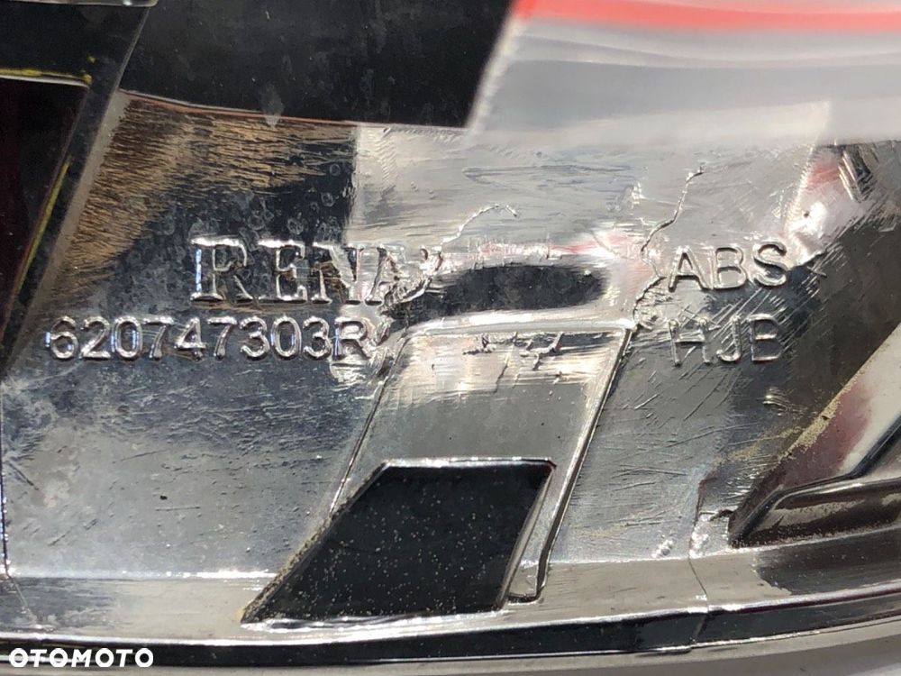 LISTWA ZDERZAKA TYŁ PRAWA CHROM  RENAULT CAPTUR II 2020 - 2022 TCe 140 (HFN0) 103 kW [140 KM] - 4