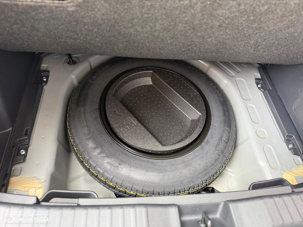 Toyota Yaris Cross 1.5 HDF Luxury - 27