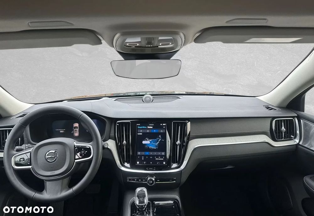 Volvo V60 T8 AWD Ultra Dark - 6