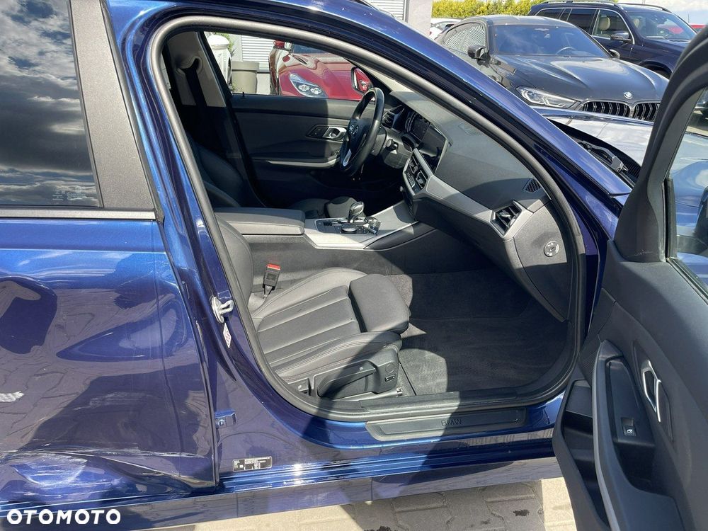 BMW Seria 3 318d - 7