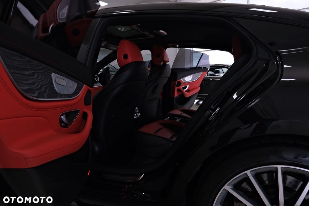 Mercedes-Benz AMG GT 63 4Matic+ Speedshift MCT 9G - 29