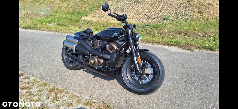 Harley-Davidson Sportster - 1
