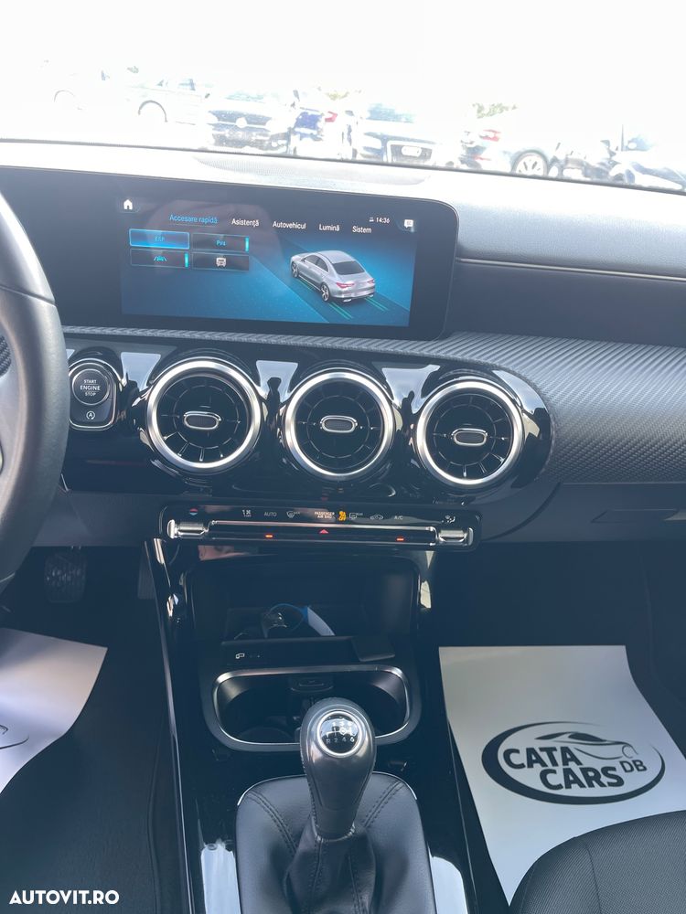 Mercedes-Benz CLA 180 d - 36