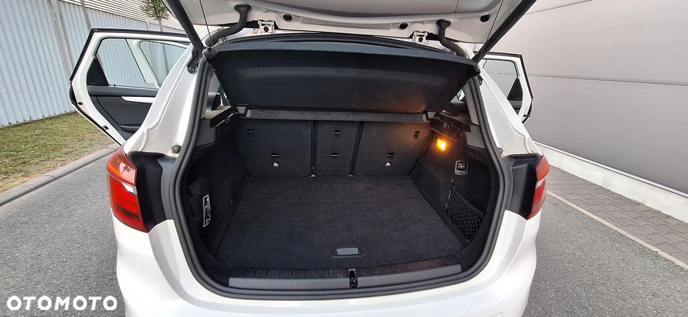 BMW Seria 2 218d - 36