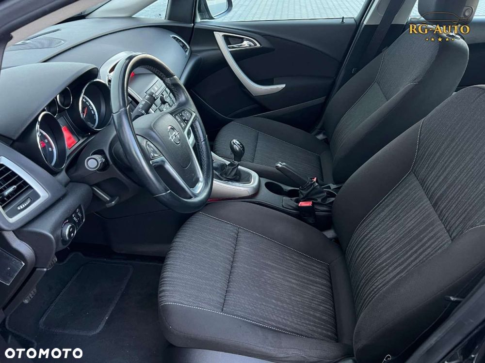 Opel Astra - 32