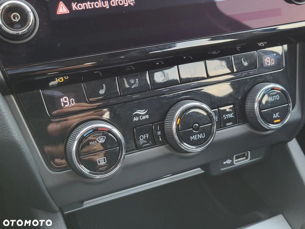 Skoda Octavia 1.4 TSI Ambition - 19