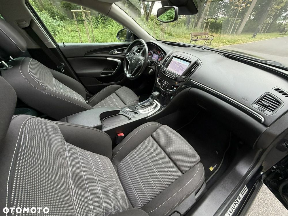 Opel Insignia - 36