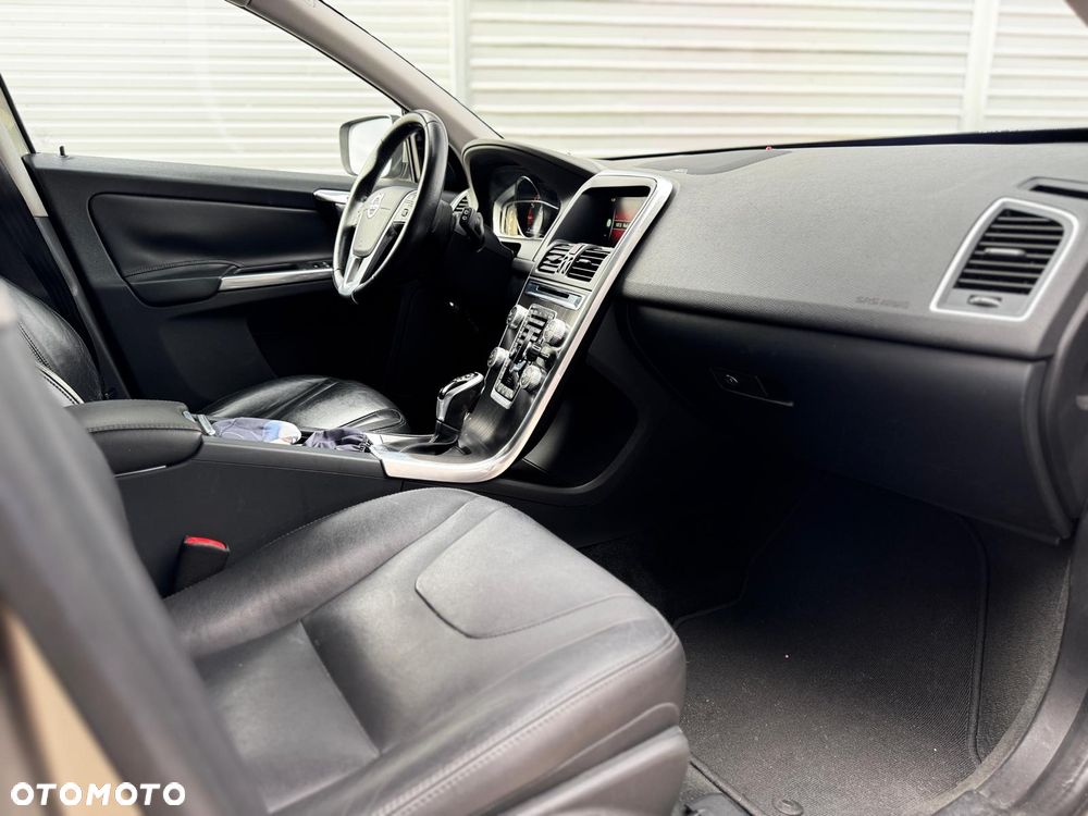 Volvo XC 60 - 28