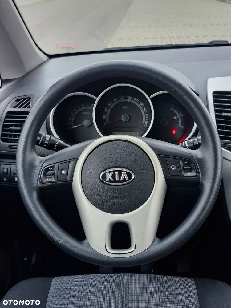 Kia Venga 1.4 CVVT Fifa World Cup Edition - 25